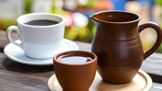 Mud Water vs. Coffee: Which Is Better for Energy & Focus?